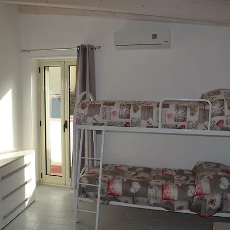 Vakantiehuis Planet 2 Montalbano Ionico